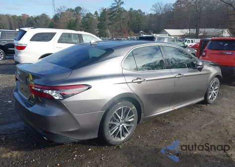 2024 Toyota Camry Xle z USA, uszkodzony, nr VIN 4T1F11AK9RU879044